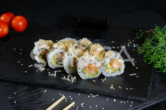 Цезарь ролл с креветками.